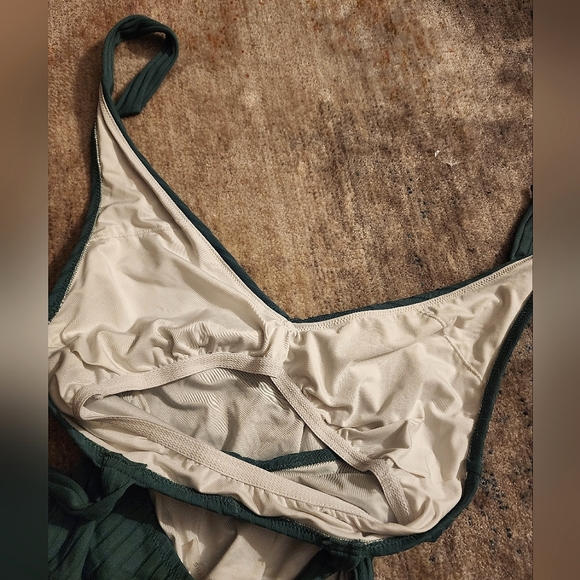 Shade Shore Women's Green Ribbed One Piece Swim Suit - Picture 8 of 8